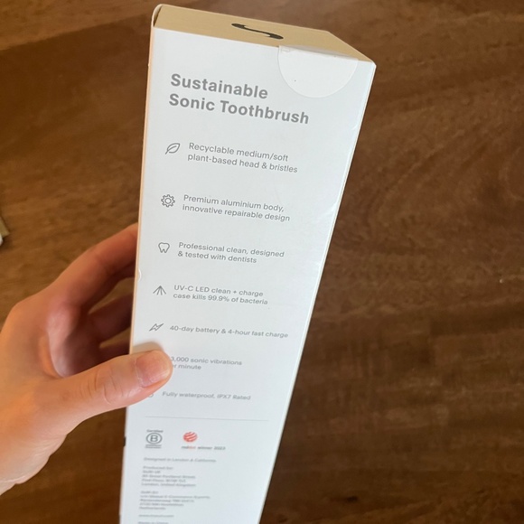 Suri Electric Toothbrush - Picture 3 of 4